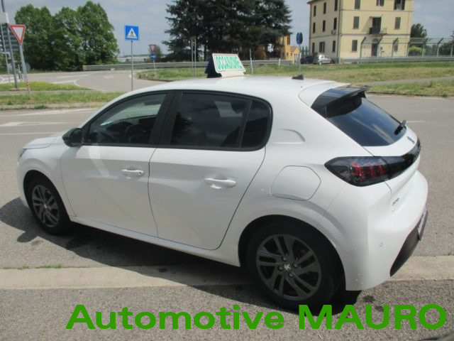 PEUGEOT 208 usata, con Autoradio