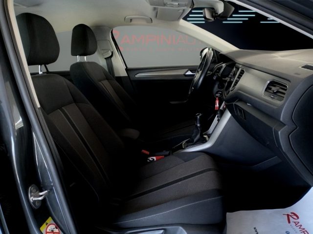 VOLKSWAGEN T-Roc usata 17
