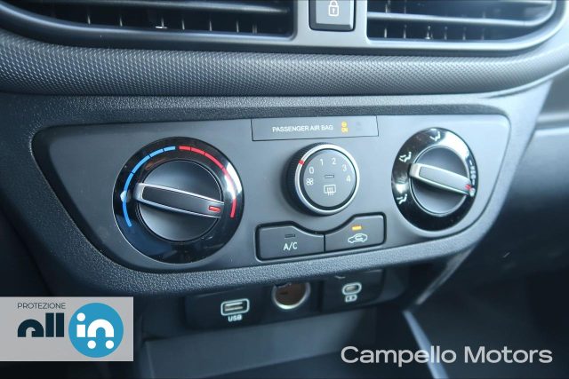 HYUNDAI i10 usata 11