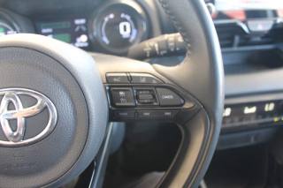 TOYOTA Yaris usata, con Airbag testa