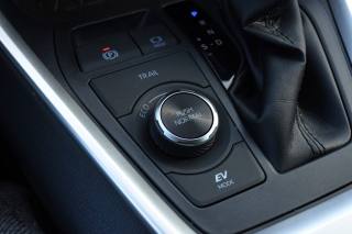 TOYOTA RAV 4 MY23 usata, con Bracciolo