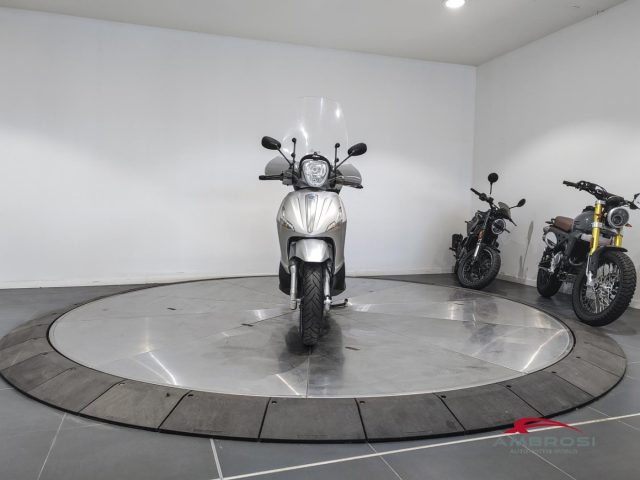 PIAGGIO Beverly 500 usata 6