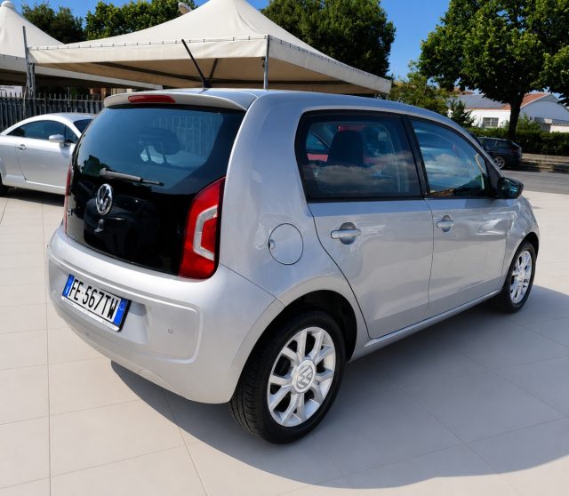 VOLKSWAGEN up! usata, con Boardcomputer