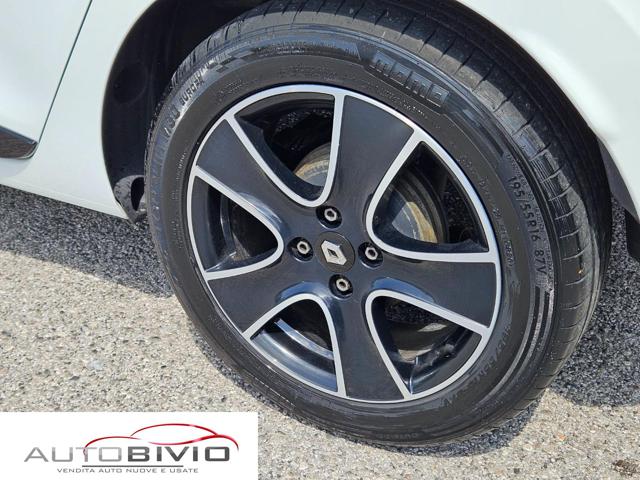 RENAULT Clio usata, con USB