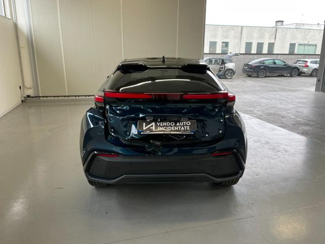 TOYOTA C-HR usata, con Autoradio