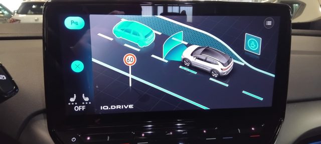 VOLKSWAGEN ID.4 usata, con Frenata d