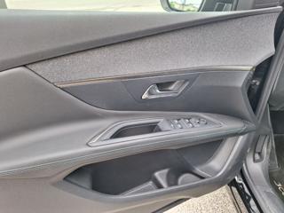 PEUGEOT 3008 usata, con Park Distance Control