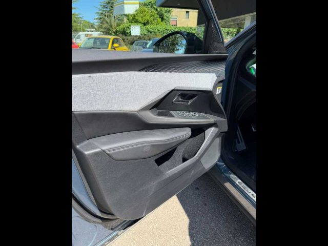 PEUGEOT 3008 usata, con Specchietti laterali elettrici