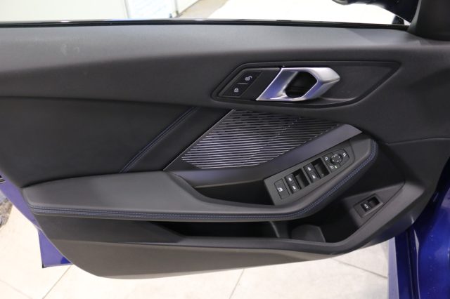 BMW 118 usata, con Bluetooth