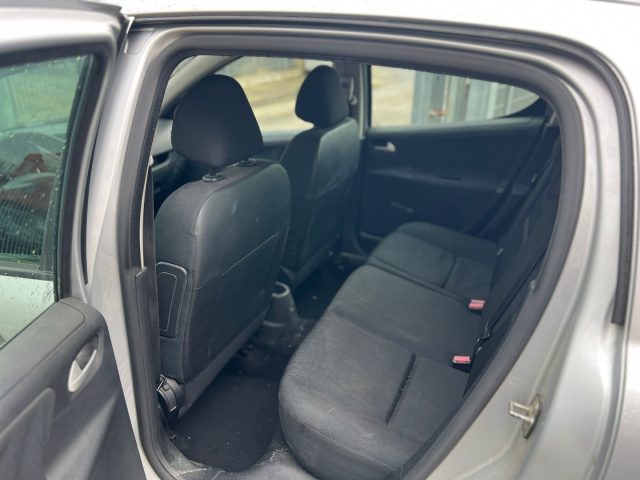 PEUGEOT 207 usata, con Servosterzo