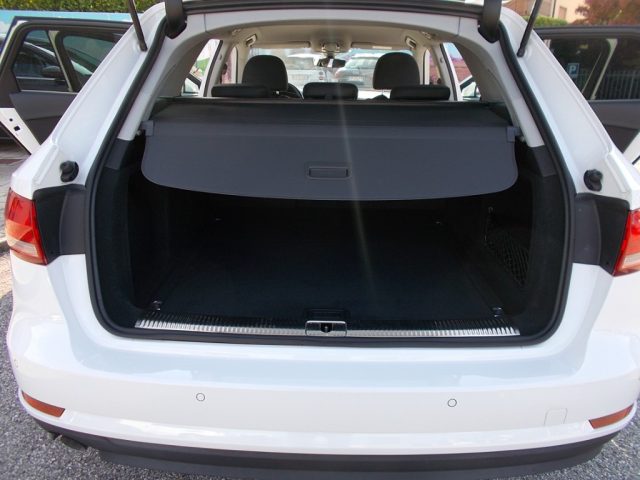 AUDI A4 usata, con Park Distance Control