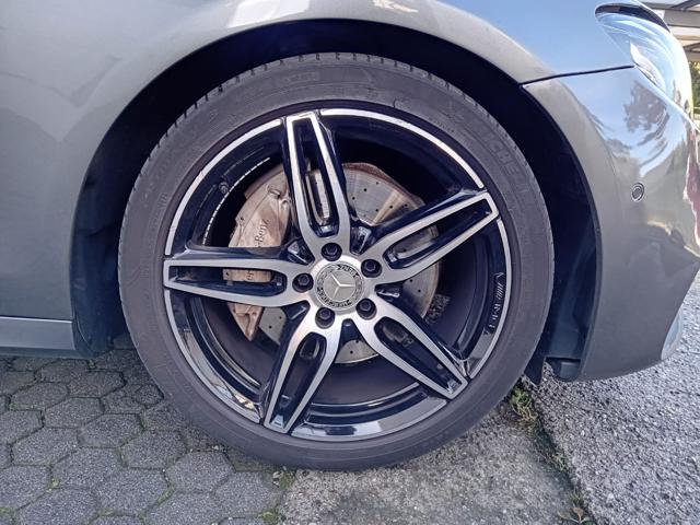MERCEDES-BENZ E 220 usata, con Alzacristalli elettrici