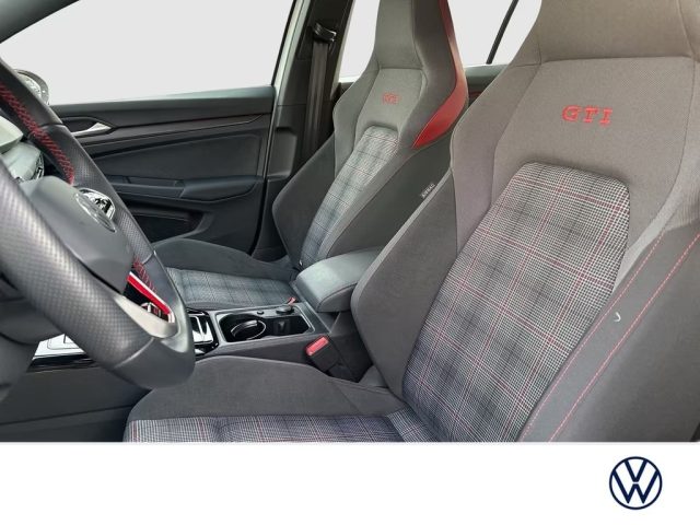 VOLKSWAGEN Golf usata, con Alzacristalli elettrici
