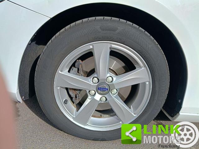 VOLVO V40 usata, con Bluetooth