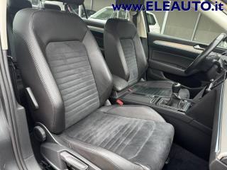 VOLKSWAGEN Passat usata, con Servosterzo