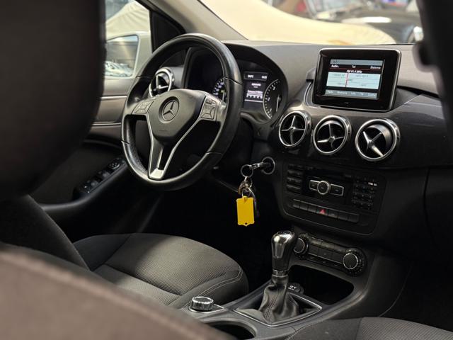 MERCEDES-BENZ B 180 usata, con Controllo trazione