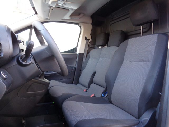 OPEL Combo usata, con Climatizzatore