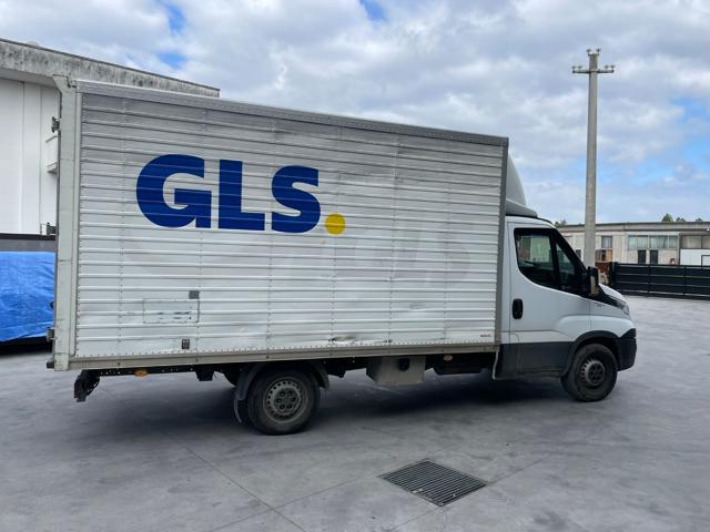 IVECO Daily usata, con USB