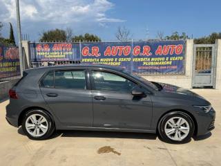VOLKSWAGEN Golf usata, con Autoradio