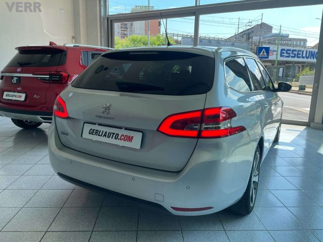PEUGEOT 308 usata, con Fendinebbia