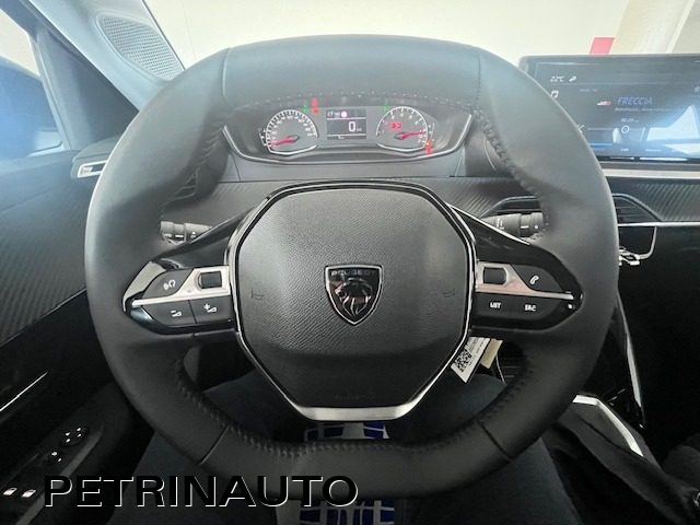 PEUGEOT 208 usata, con Volante in pelle