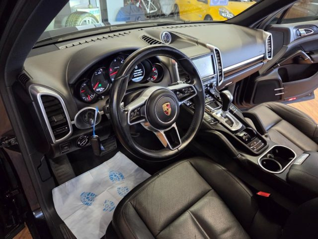 PORSCHE Cayenne usata, con Fari Xenon