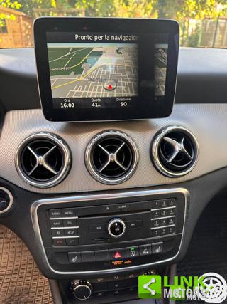 MERCEDES-BENZ GLA 180 usata 16