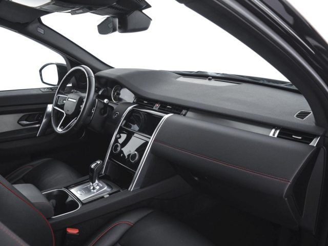 LAND ROVER Discovery Sport usata 2