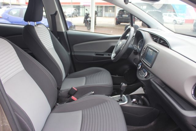 TOYOTA Yaris usata, con Controllo trazione