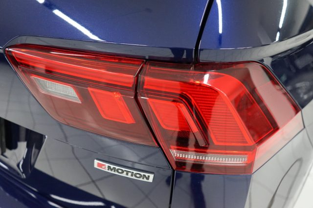 VOLKSWAGEN Tiguan usata, con Specchietti laterali elettrici