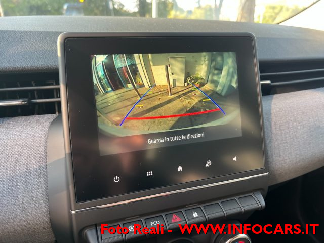 RENAULT Clio usata, con Luci diurne LED