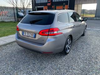 PEUGEOT 308 usata, con Alzacristalli elettrici