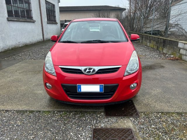 HYUNDAI i20 usata, con Airbag