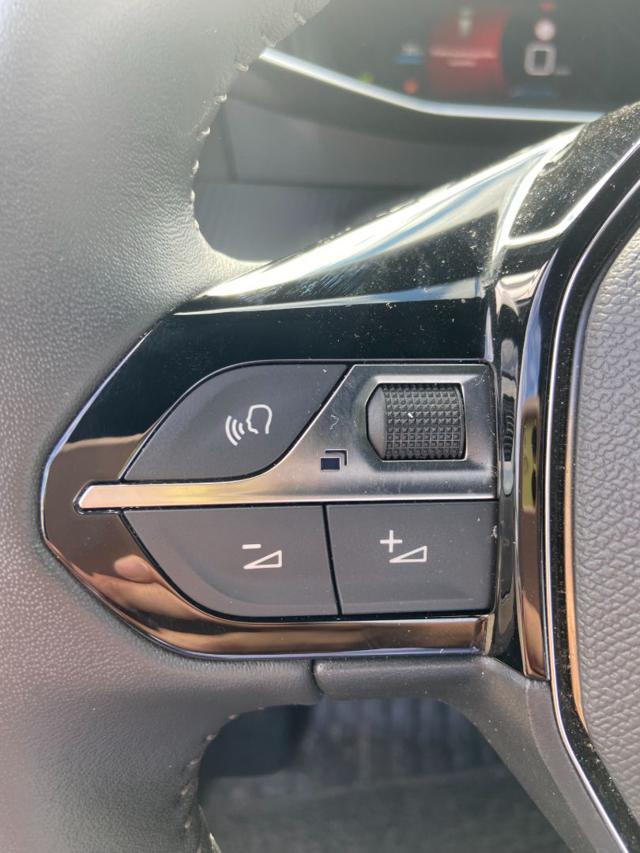 PEUGEOT 2008 usata 24