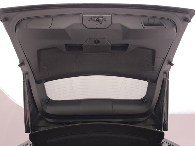 PEUGEOT 3008 usata, con USB