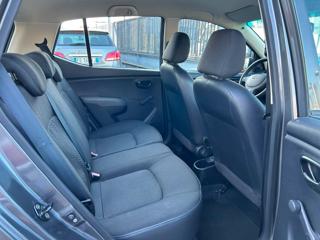 HYUNDAI i10 usata, con Lettore CD