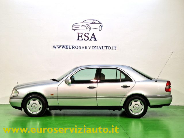 MERCEDES-BENZ C 180 usata, con Servosterzo