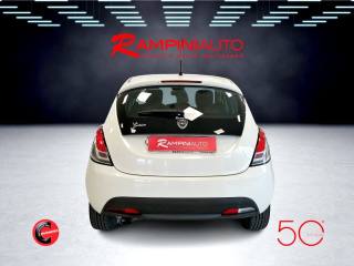 LANCIA Ypsilon usata, con Fendinebbia