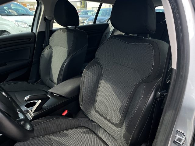 RENAULT Megane usata, con Bluetooth