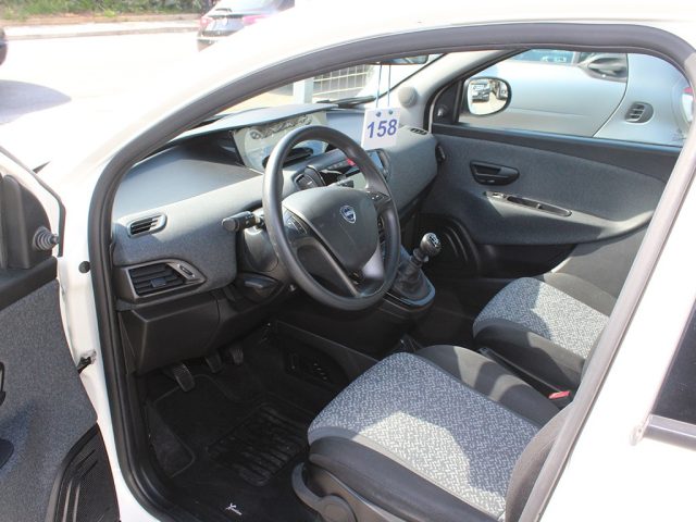 LANCIA Ypsilon usata, con Chiusura centralizzata