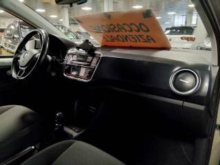 VOLKSWAGEN up! usata, con Servosterzo