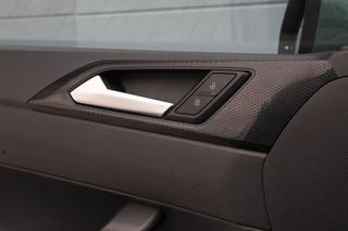 VOLKSWAGEN Taigo usata, con Isofix