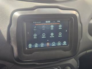 JEEP Renegade usata, con USB