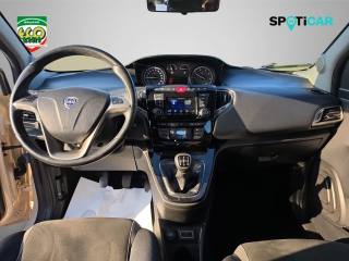 LANCIA Ypsilon usata, con Fendinebbia