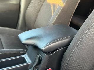 TOYOTA Hilux usata, con MP3