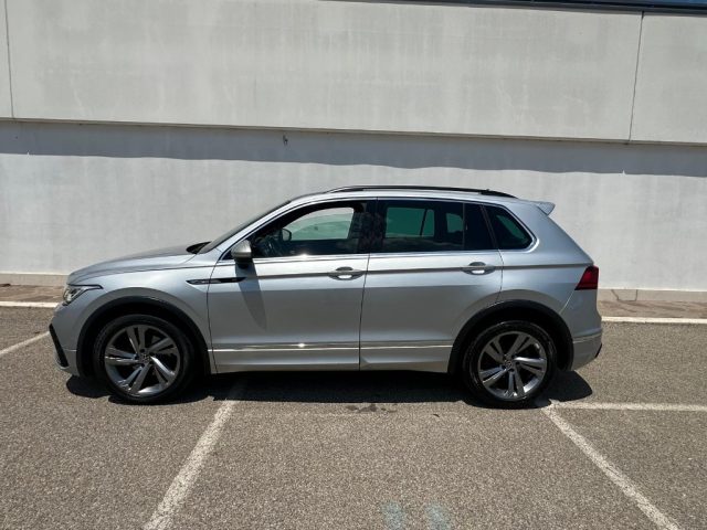 VOLKSWAGEN Tiguan usata, con Autoradio