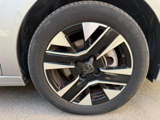 PEUGEOT 208 usata, con Autoradio digitale