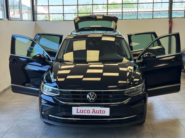 VOLKSWAGEN Tiguan usata, con Airbag