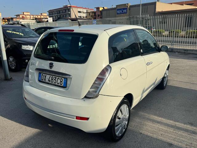 LANCIA Ypsilon usata, con Chiusura centralizzata