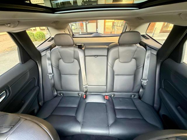 VOLVO XC60 usata, con Regolazione elettrica sedili